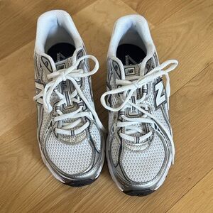 New Balance White and navy Running Shoes
Brand New